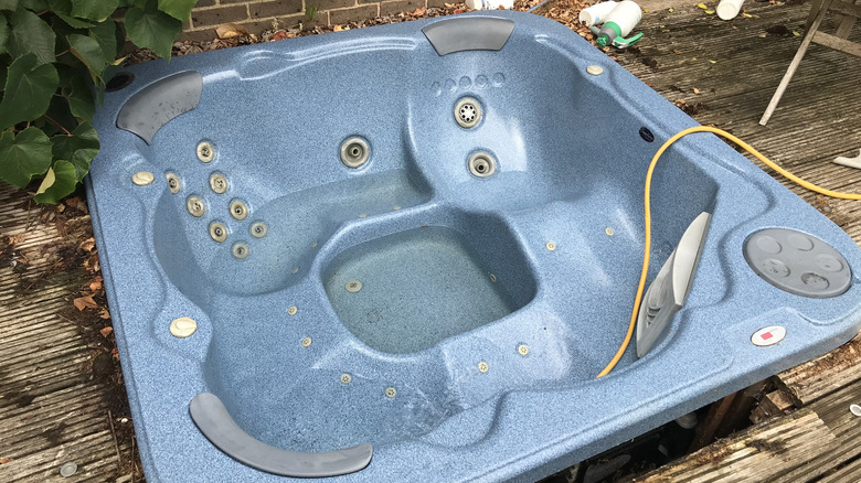 empty hot tub