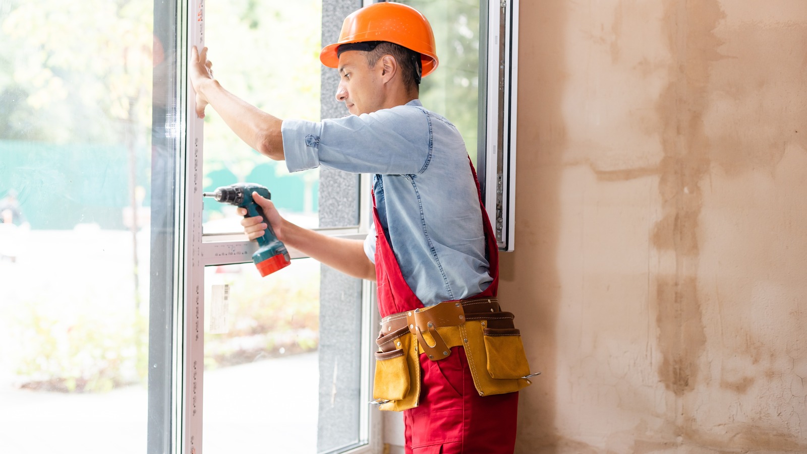 How To Replace A Glass Pane In A Door In 5 Easy Steps House Digest