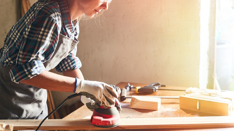 female carpenter at work