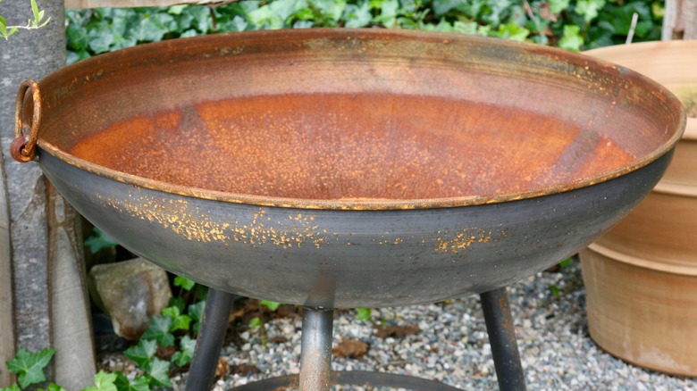 Rusty firepit