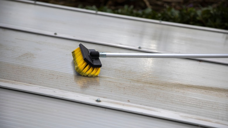 Scrubbing aluminum patio cover