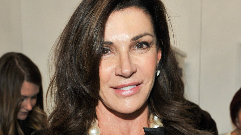 Hilary Farr at event