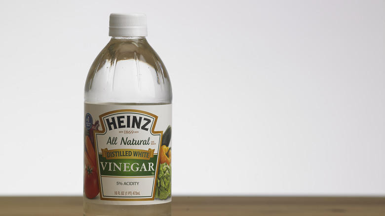 Bottle of Heinz white vinegar