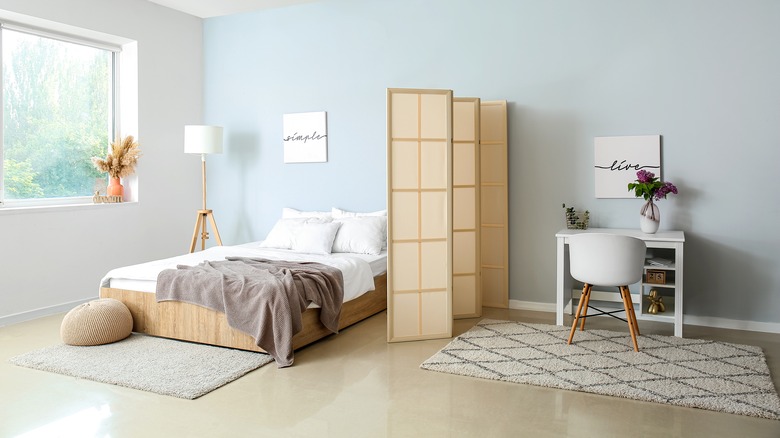 Bedroom with room divider