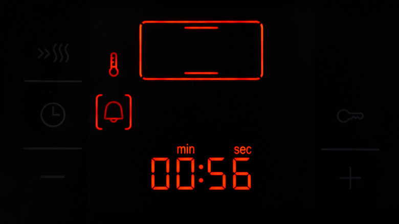 Timer on oven LCD with alarm button and bottom heat setting