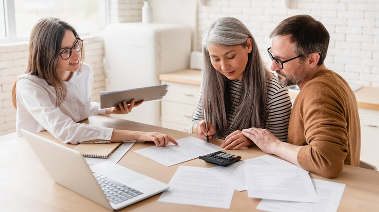 Financial professional with couple