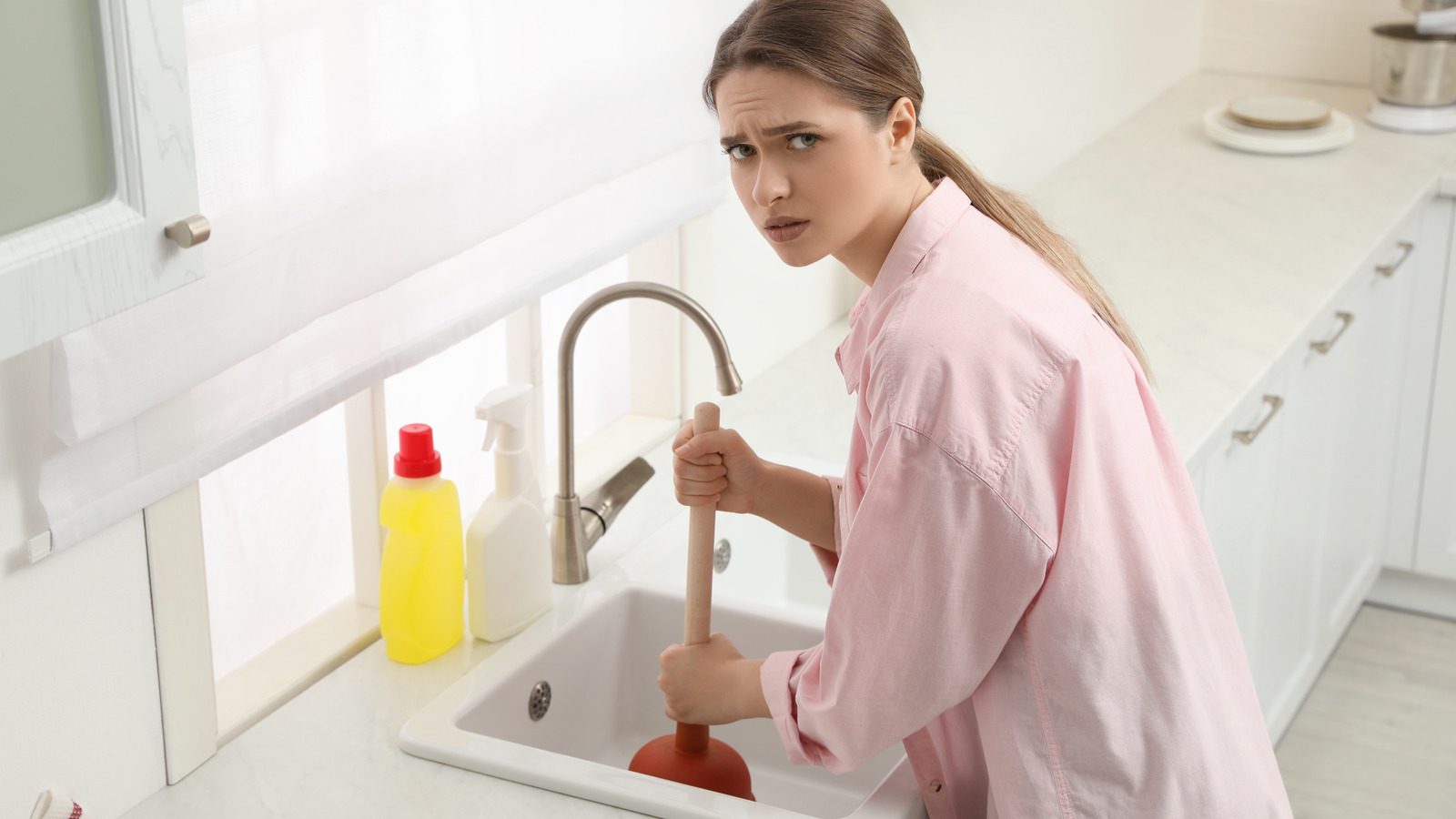 how-to-use-drain-cleaning-bladders-to-clear-clogs