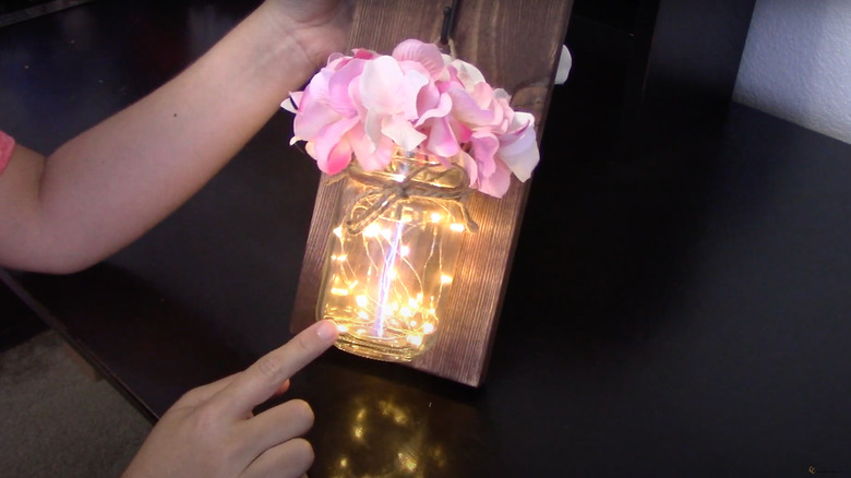 mason jar wall sconce DIY