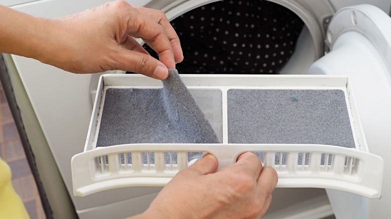 removing lint from lint trap