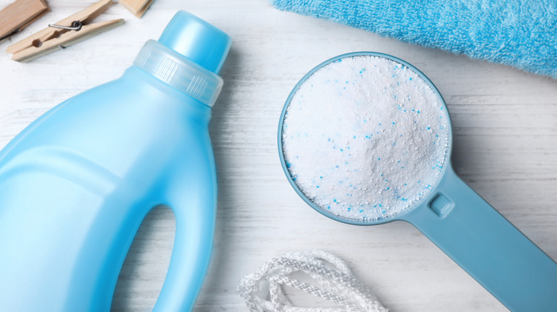 Laundry detergent bottle and powder