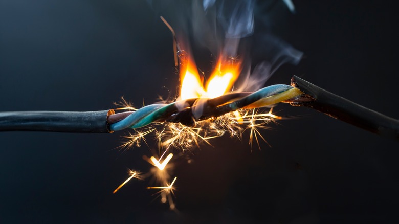 Sparking electric cable 