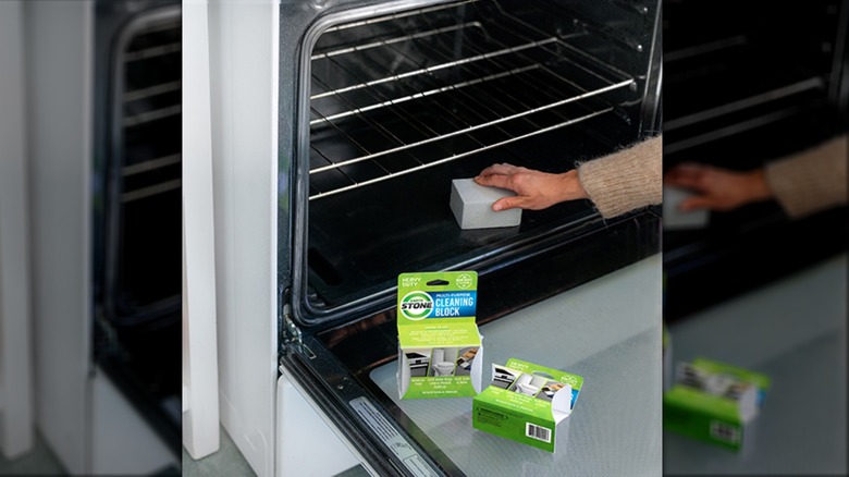 Cleaning oven with stone