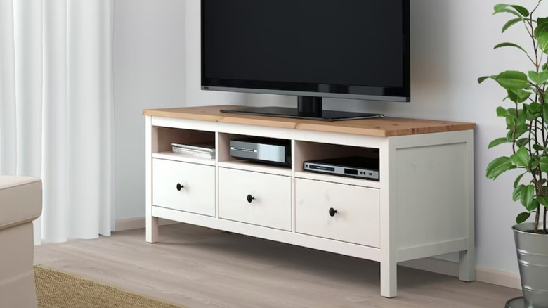 hemnes tv unit in living room
