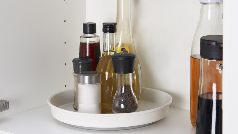 A VARIERA lazy Susan with condiments