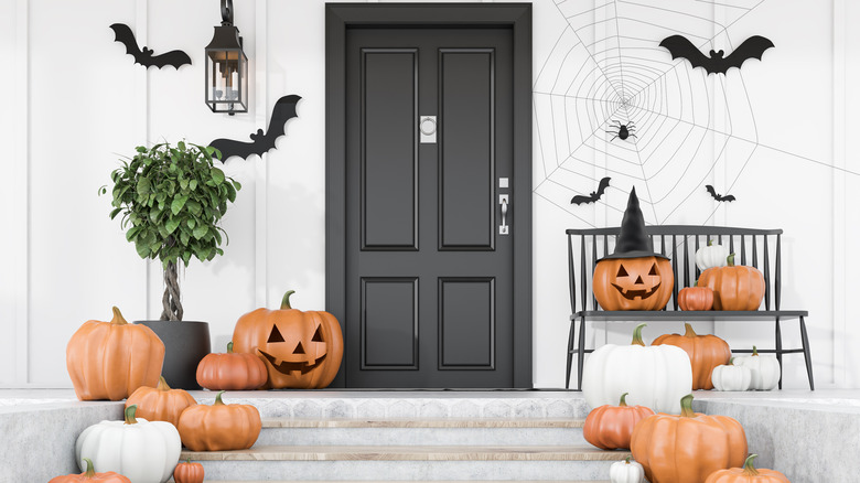 halloween-decorated house