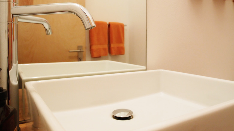 enamel sink close-up