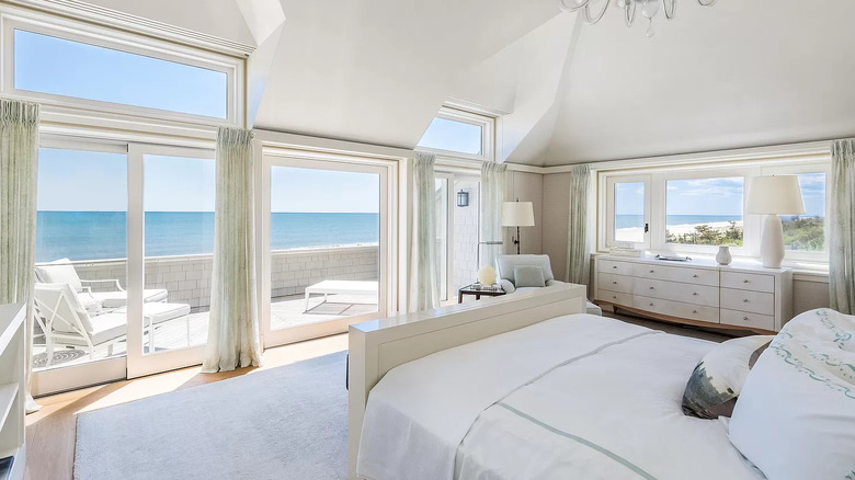 Inside Bernie Madoffs Former Montauk Home