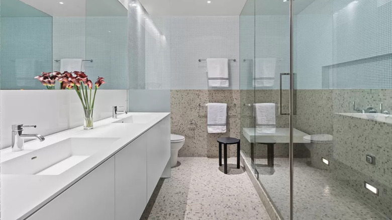 Modern bathroom