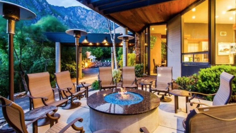 the outdoor fire pit