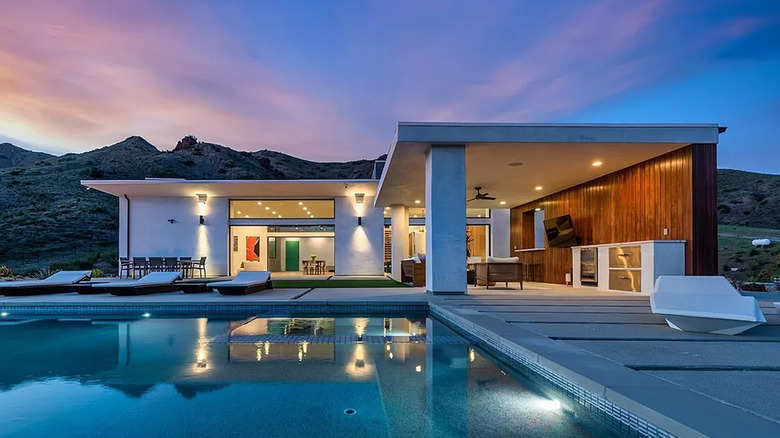 Pool area of Kaley Cuoco's home