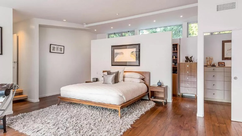 modern white bedroom