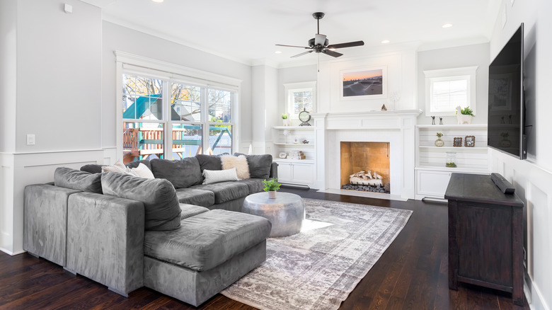 gray and white rug