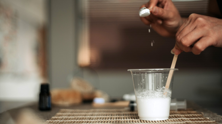 Baking soda in cup