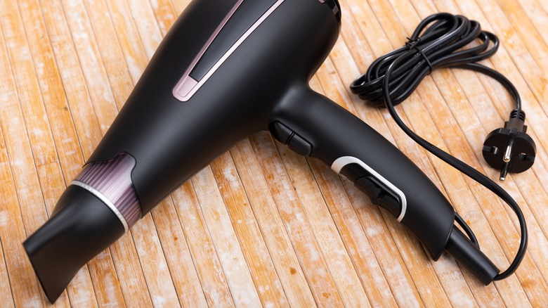 black hairdryer