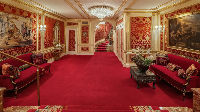 Red and gold luxurious foyer