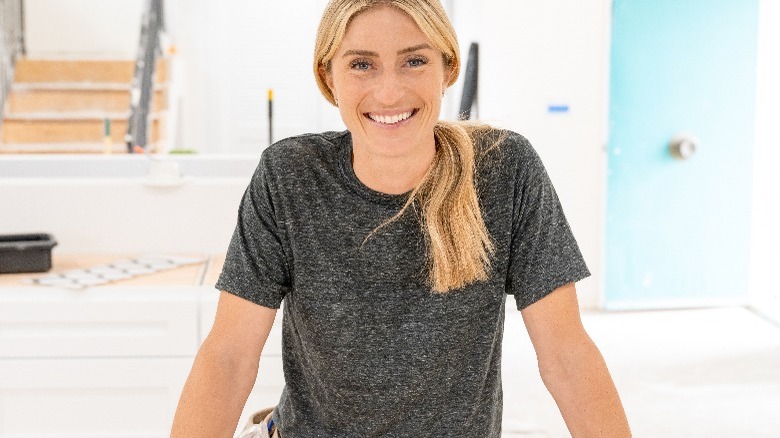 Jasmine Roth smiling during remodel