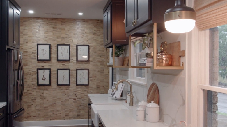 kitchen open shelving