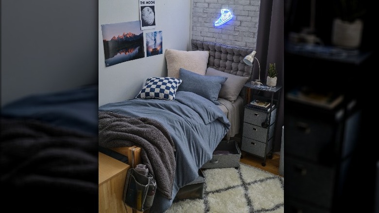 Blue masculine dorm room