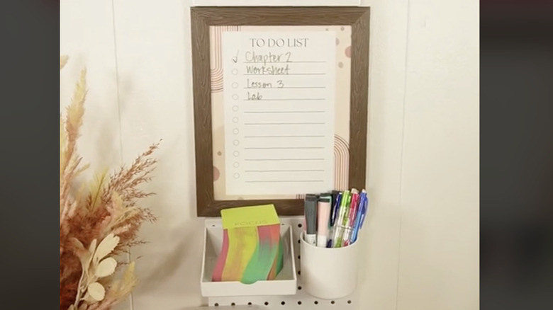 wall-hanging to-do-list