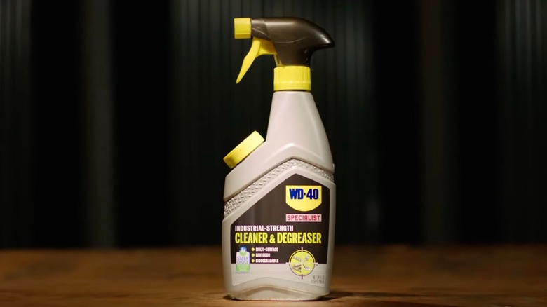 bottle of WD-40 cleaner and degreaser