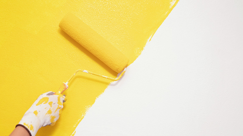 Painting a wall yellow