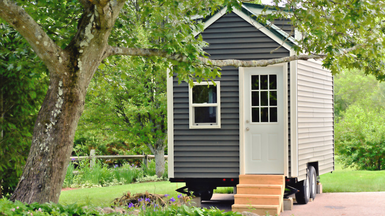 Tiny house on wheels