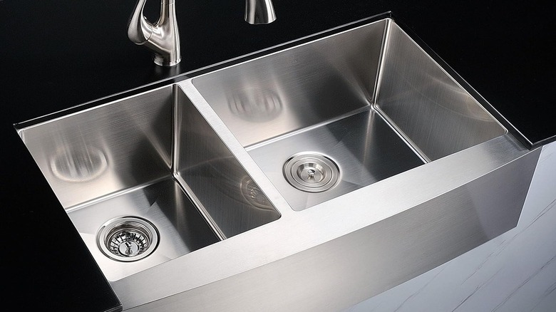 Farmhouse double bowl sink from Anzzi installed in a kitchen