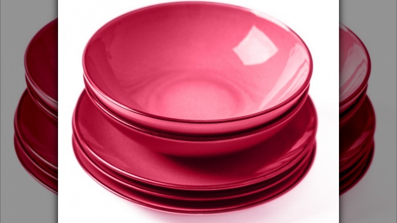 fuschia pink bowls and plates