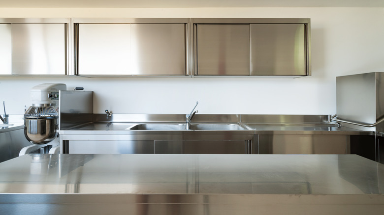 Stainless steel countertop