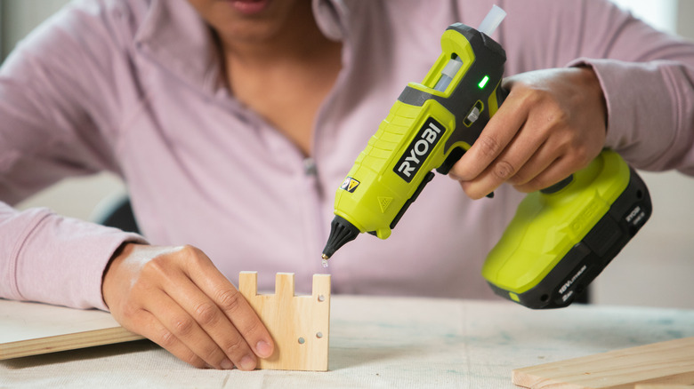 Ryobi hot glue gun