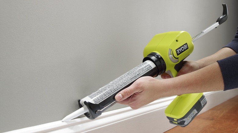 Ryobi Power Caulk Gun