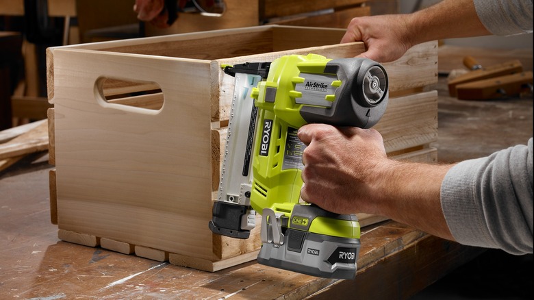 Ryobi Narrow Crown Stapler