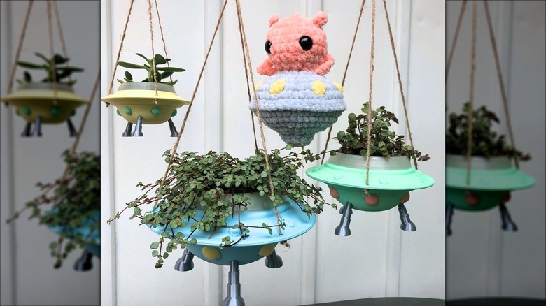 Hanging planters that look like UFOs