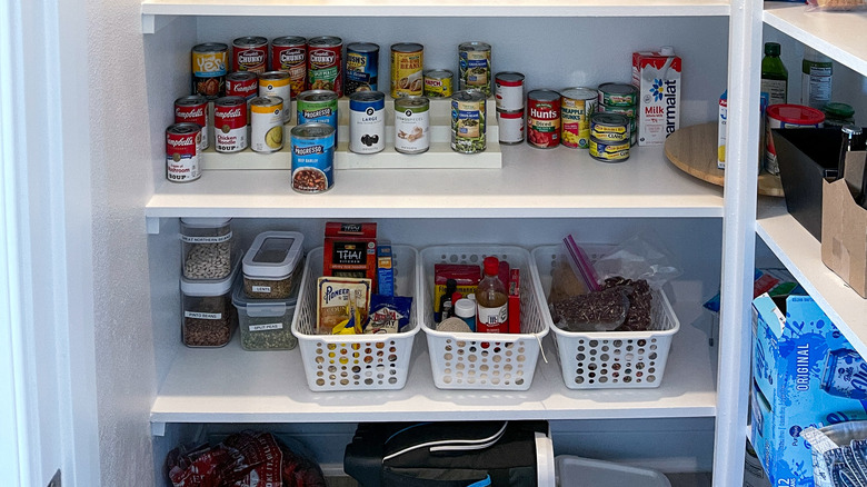 pantry organized top to bottom