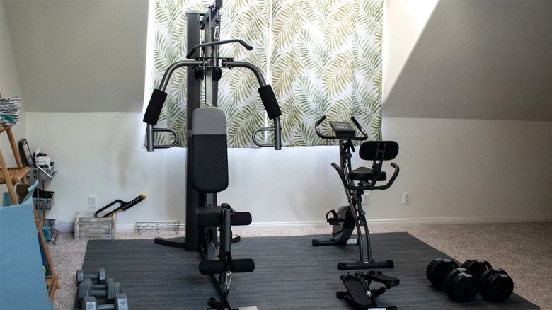 small upstairs home gym