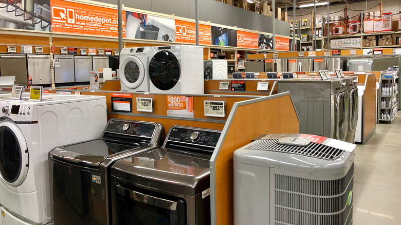 Washer and dryers at Home Depot