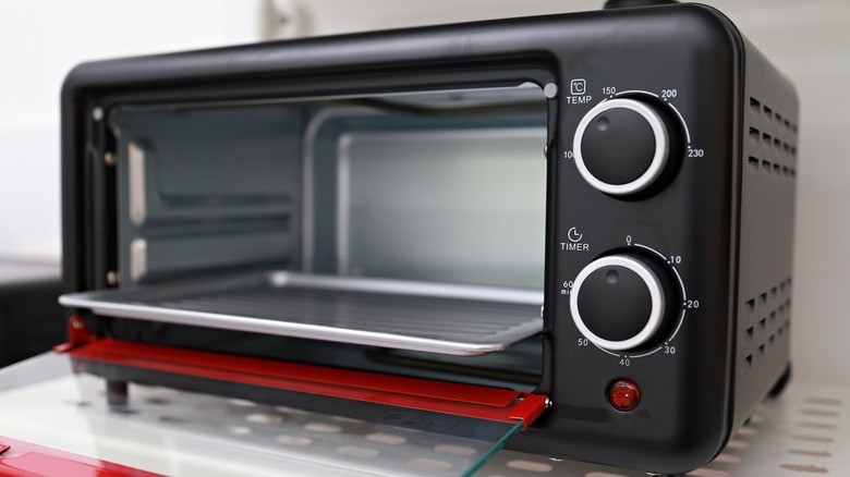 simple toaster oven design