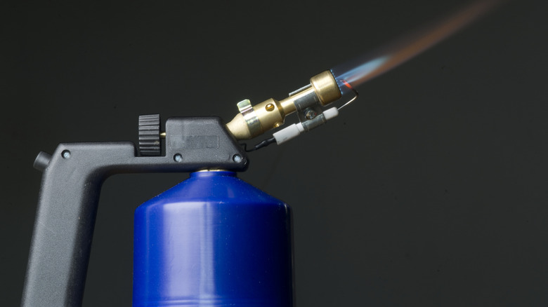 A gas blowtorch