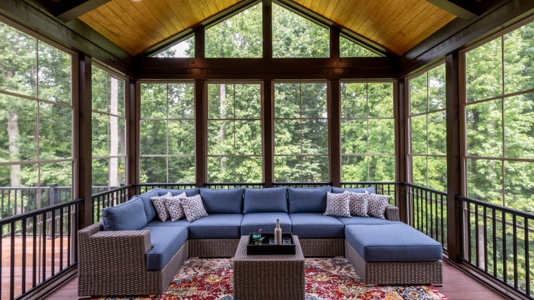 Beautiful outdoor covered deck area