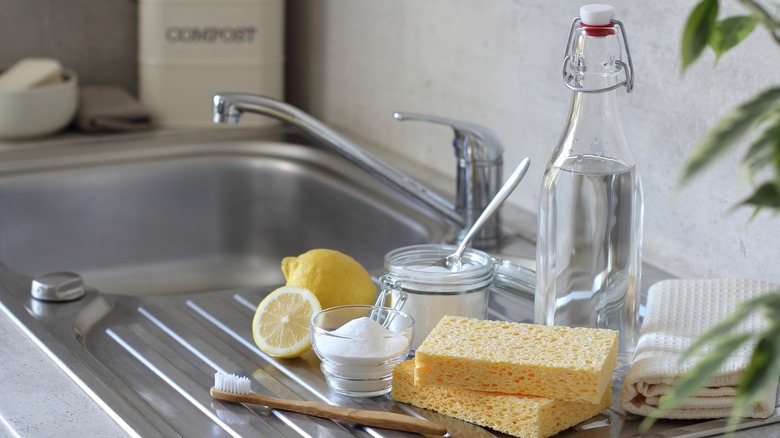 baking soda and vinegar on sink